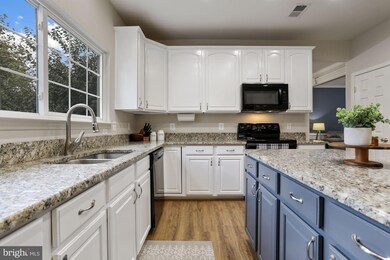 817 Woodbine Ct, Purcellville, VA 20132 - photo 7