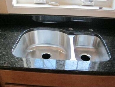 8 Oakwood Ave, Billerica, MA 01821 - photo 7