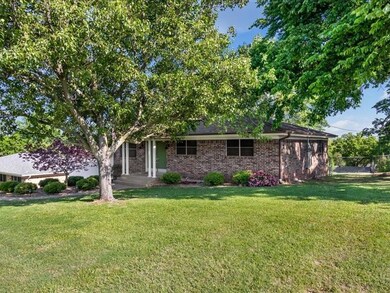 1615 W Woodard St, Denison, TX 75020 - photo 3