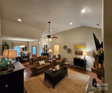 106 Abbington Ln, Shelby, NC 28150 - photo 6