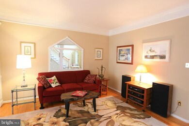 18042 Wheatridge Dr, Germantown, MD 20874 - photo 2