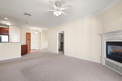 Colliston Yard unit 328, Nashua, NH 03060 - photo 5