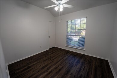 3824 Kirby Dr, Denton, TX 76210 - photo 4