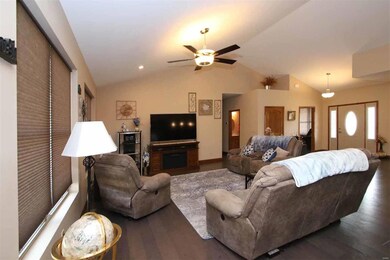 321 Sleeping Indian Dr, Freeburg, IL 62243 - photo 7