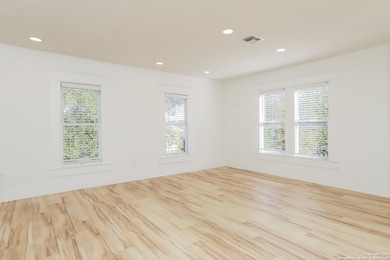 120 E Magnolia Ave unit 201, San Antonio, TX 78212 - photo 2