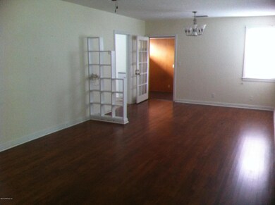 5156 Sunderland Rd, Jacksonville, FL 32210 - photo 3