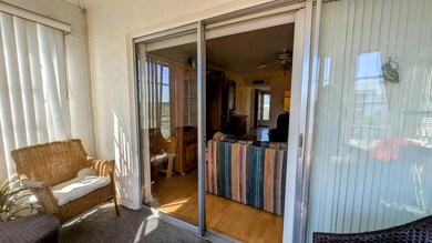 711 Lori Dr unit 309, Palm Springs, FL 33461 - photo 4