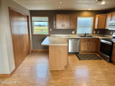 445 S Yondota Rd, Curtice, OH 43412 - photo 7