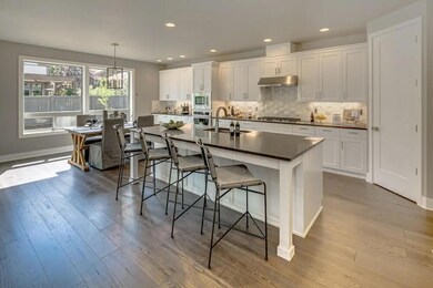 2053 NW Lobinie Ct, Bend, OR 97703 - photo 4