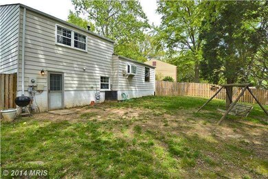 9205 Honey Creeper Ct, Burke, VA 22015 - photo 2