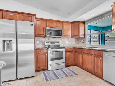 3859 SE 7th Place, Cape Coral, FL 33904 - photo 6