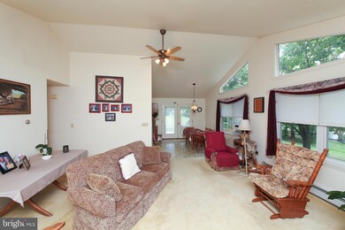 2135 Hendricks Rd, Pennsburg, PA 18073 - photo 4