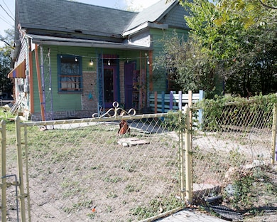 116, 118, 120 Lone Star, San Antonio, TX 78204 - photo 7