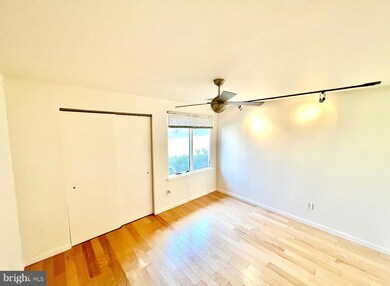 11717 C Summerchase Cir unit 1717-C, Reston, VA 20194 - photo 2