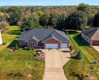 2087 Swanstone Cir, de Pere, WI 54115 - photo 4
