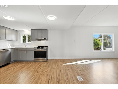 1901 SE Minter Bridge Rd unit 10, Hillsboro, OR 97123 - photo 5