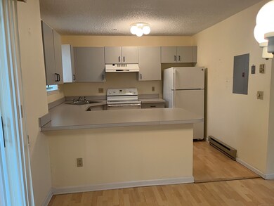 925 Oronoke Rd unit 34G, Waterbury, CT 06708 - photo 3