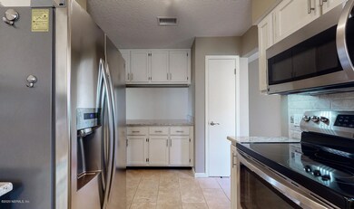 Kitchen b