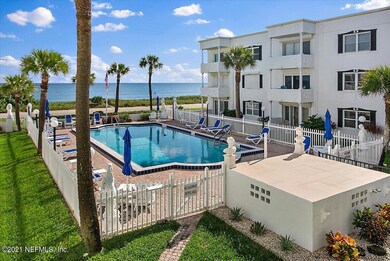 13-Community Pool