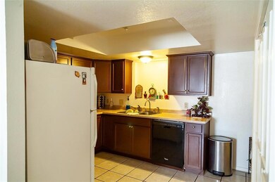 1530 Common Dr unit 2, El Paso, TX 79936 - photo 5