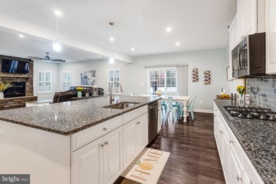 77 Penns Charter Ln, Stafford, VA 22554 - photo 4