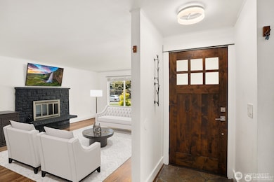 8826 10th Ave SW, Seattle, WA 98106 - photo 3