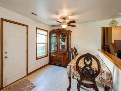 1627 Jefferson Ave, Des Moines, IA 50314 - photo 6