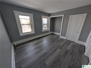2nd floor front
