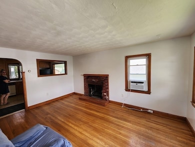 9 Gregg St, Woburn, MA 01801 - photo 7