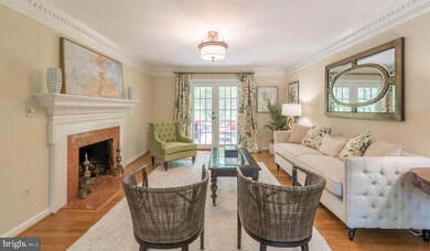 2100 Whiteoaks Dr, Alexandria, VA 22306 - photo 2