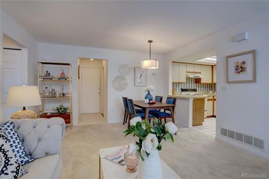 12685 E Pacific Cir unit E, Aurora, CO 80014 - photo 4