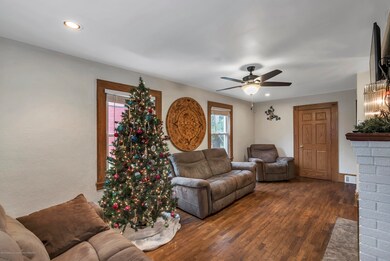 733 Bretton rd Lansing mi 48917-7