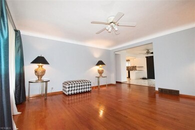 5430 Bartlett Rd, Bedford, OH 44146 - photo 5