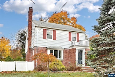 12 Pershing Ave, Ridgewood, NJ 07450 - photo 3