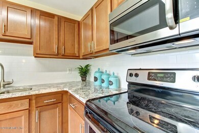 6503 Lucente Dr, Jacksonville, FL 32210 - photo 7