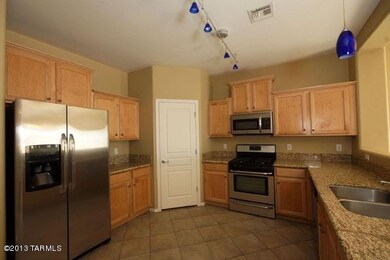 3 Kitchen2
