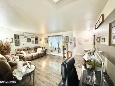 1451 Jennings living 1
