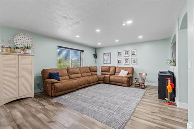 3262 E Appaloosa Way, Eagle Mountain, UT 84005 - photo 6