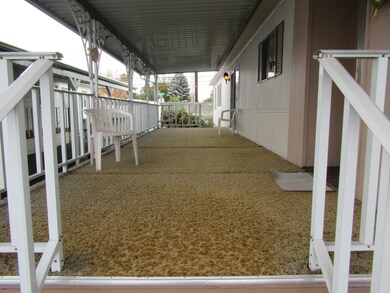 Front.Patio.R.