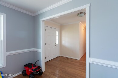 57 Northgate Ln Clinton NC 28328-4