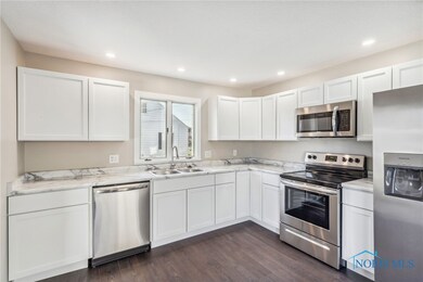 417 Allen Ave, Findlay, OH 45840 - photo 7