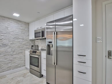 Plaza Tower unit 2006, Tallahassee, FL 32301 - photo 2