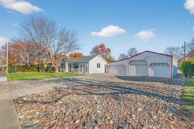 1229 6th St, Clarkston, WA 99403 - photo 2