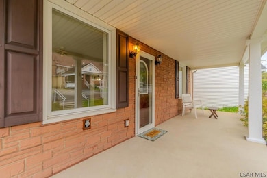 703 Saybrook Place, Johnstown, PA 15906 - photo 3