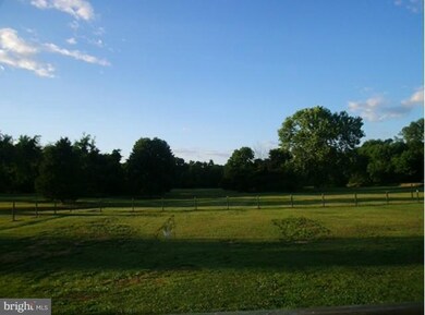 458 Cider Dr, Bunker Hill, WV 25413 - photo 2