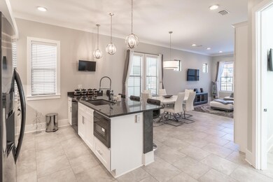 Kitchen & Living