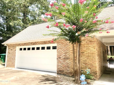 921 Tung Tree Dr, Picayune, MS 39466 - photo 6