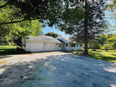 2528 Muckle Rd, Central Lake, MI 49622 - photo 2