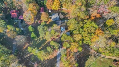 2406 Doul Mountain Rd, Asheboro, NC 27205 - photo 2