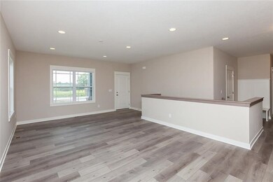 1470 Cardinal Ct, Newton, IA 50208 - photo 4